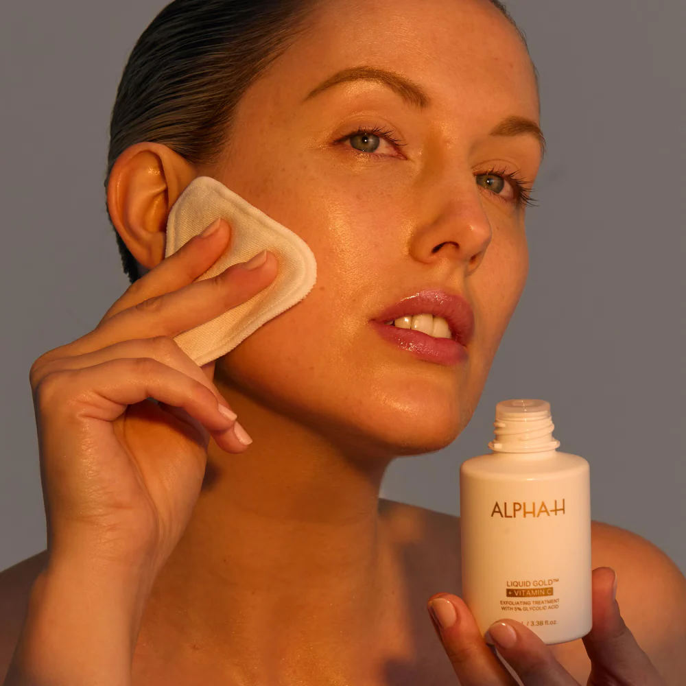 ALPHA-H Liquid Gold + Vitamin C Exfoliating Treatment 100ml - Image 5