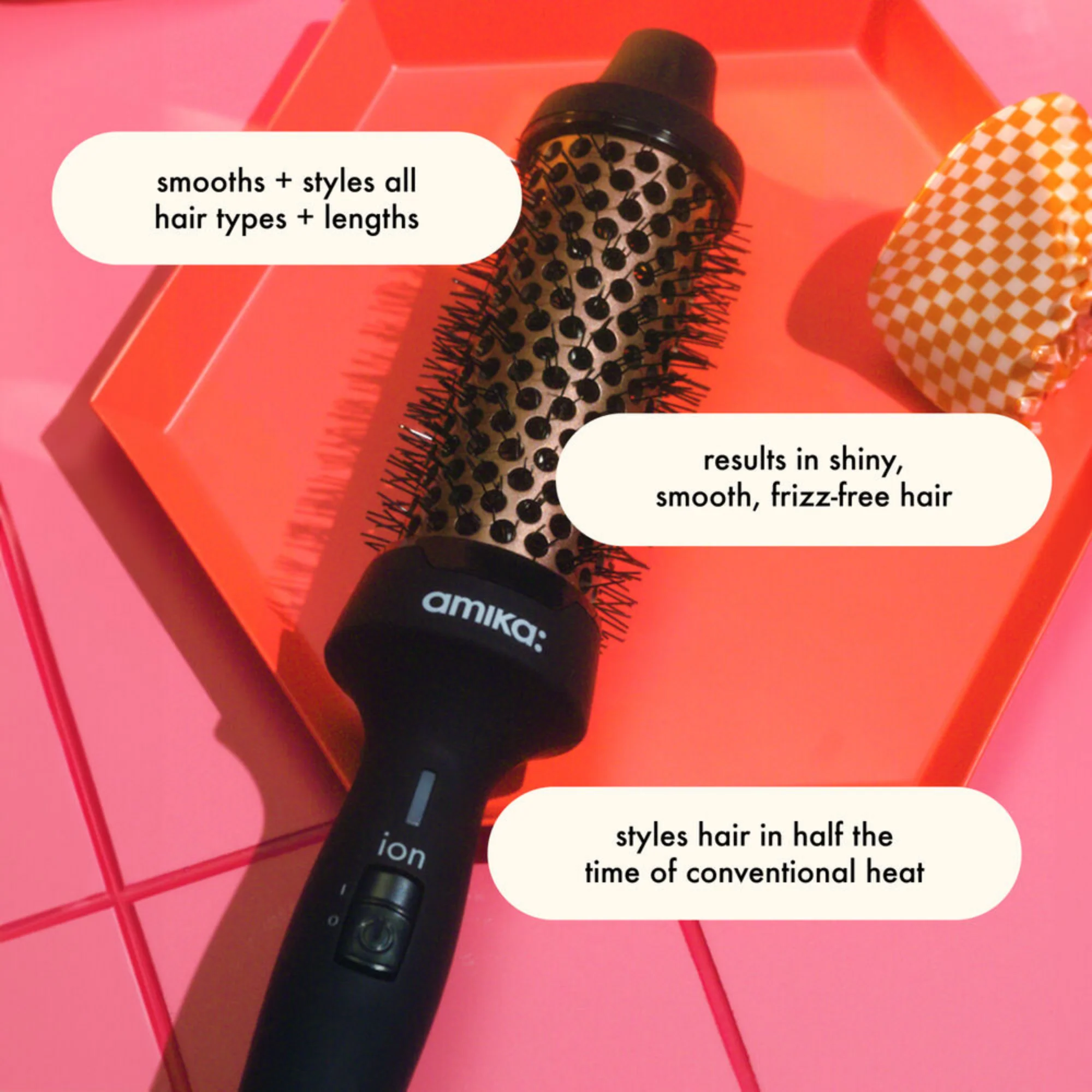 Amika Blowout Babe Thermal Brush - Image 7