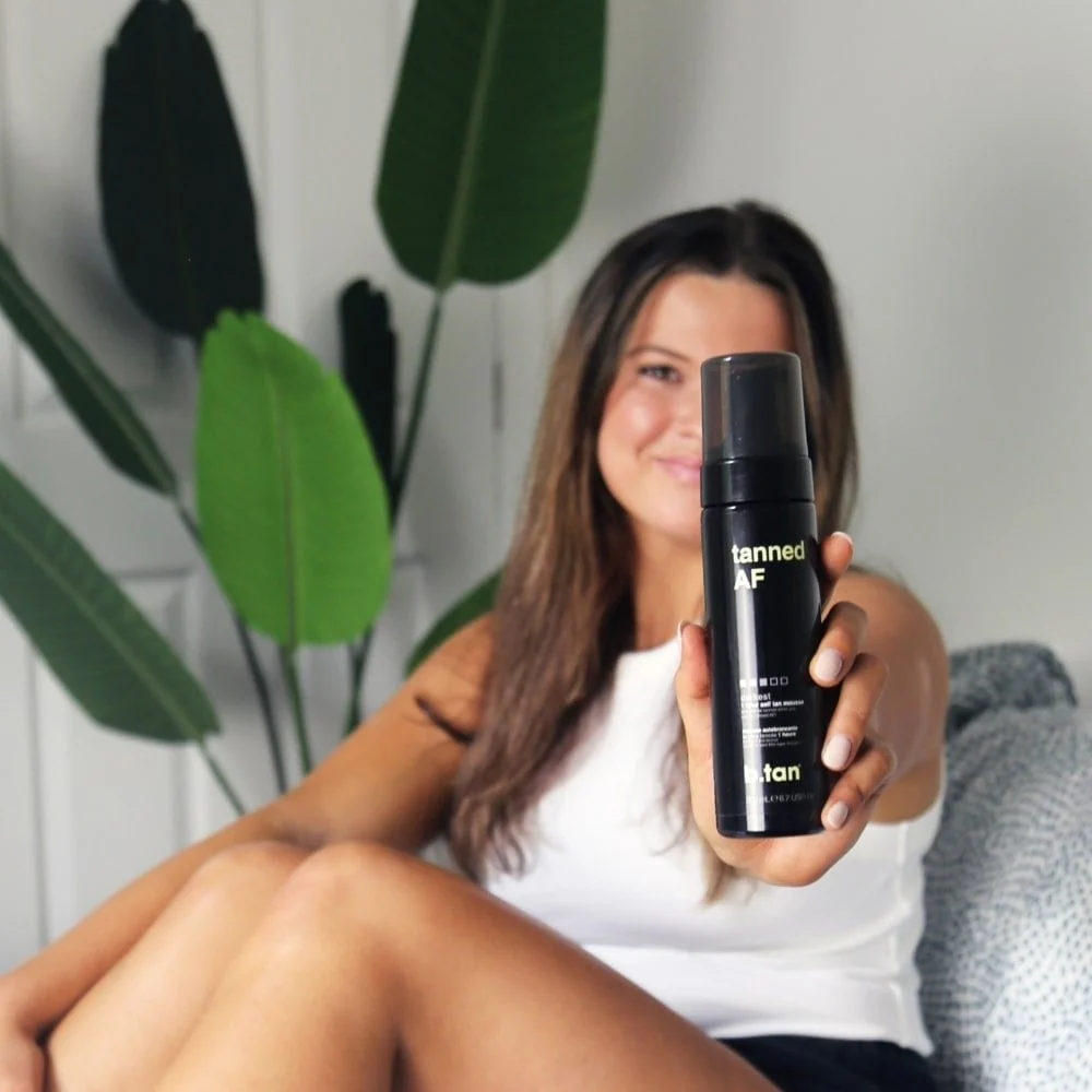 b.tan Tanned AF 1 Hour Self Tan Mousse Darkest 200ml - Image 4
