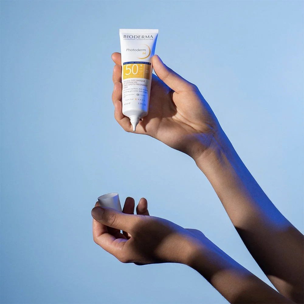 Bioderma Photoderm Max Very High Protection Golden Tinted Clarifying Gel-Cream SPF50+ 40ml - Image 5
