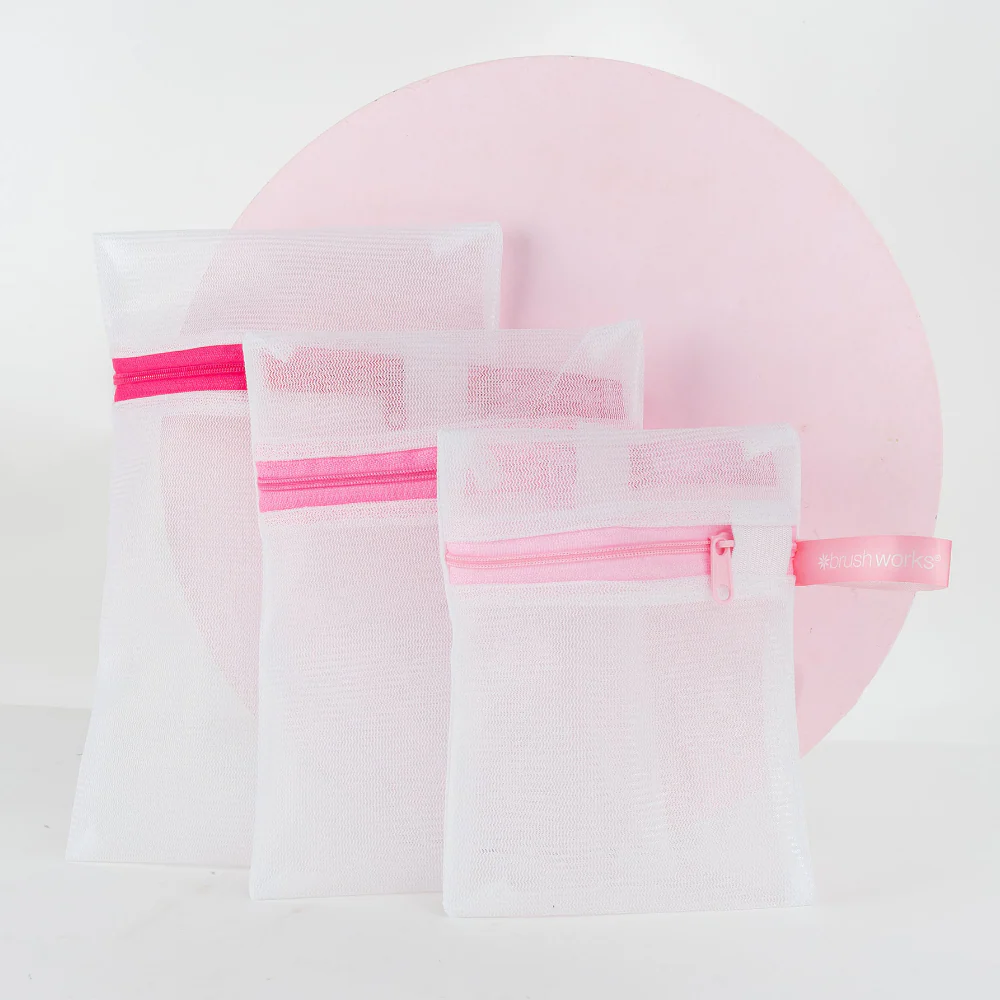 Brushworks Assorted Size Beauty Wash Bag Set Pack of 3 - Image 5