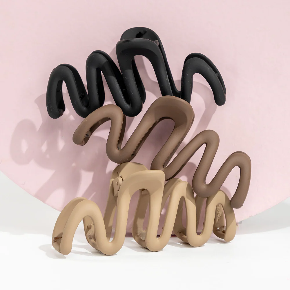 Brushworks Assorted Wave Claw Clips Pack of 3 - Image 3