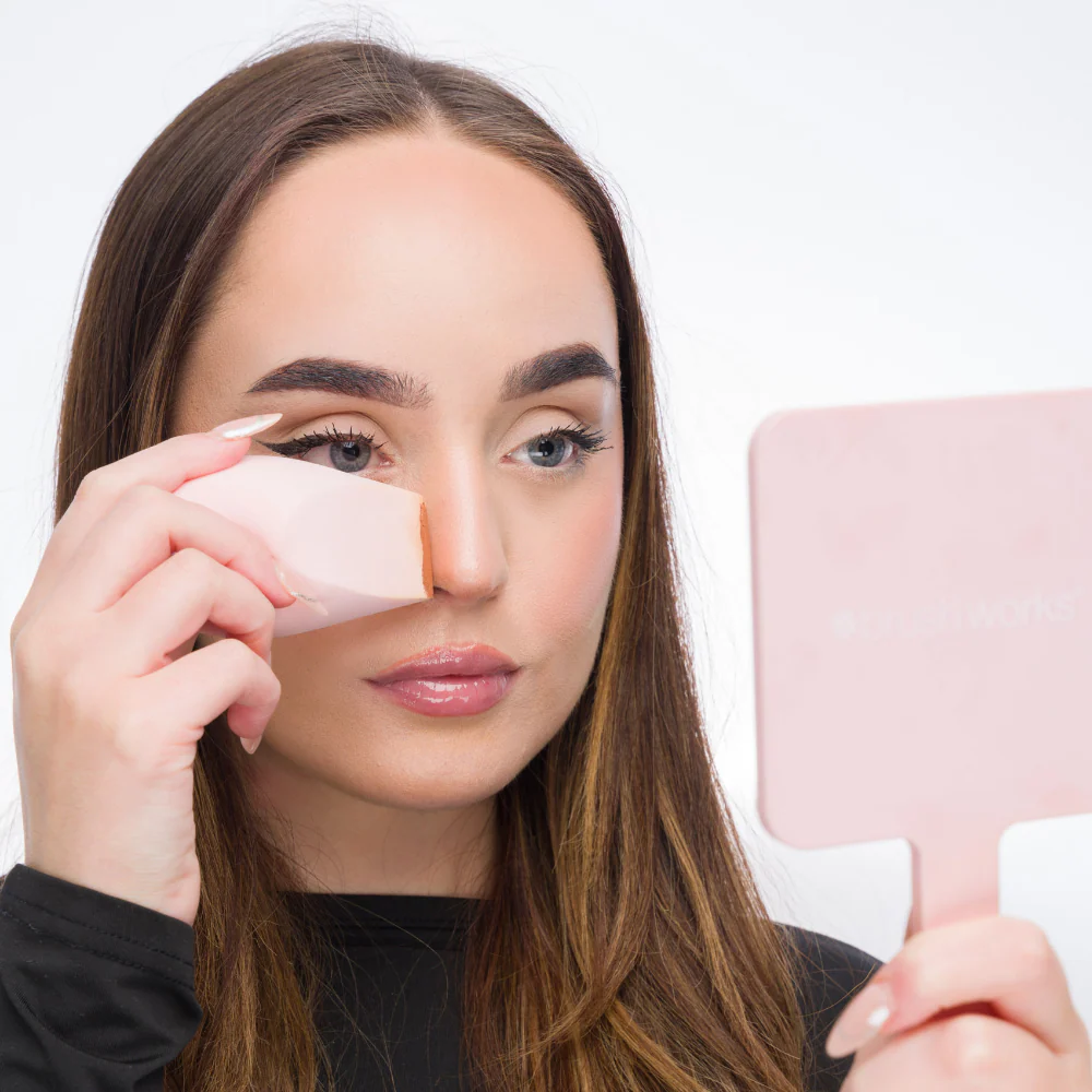 Brushworks Blend & Sculpt Complexion Sponge - Image 4