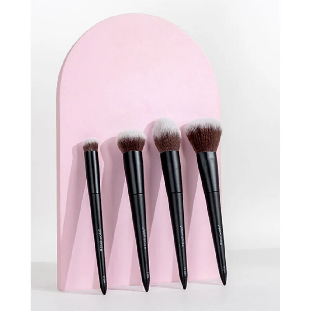 Brushworks Buff & Blend Face Makeup Brush Set - Image 4