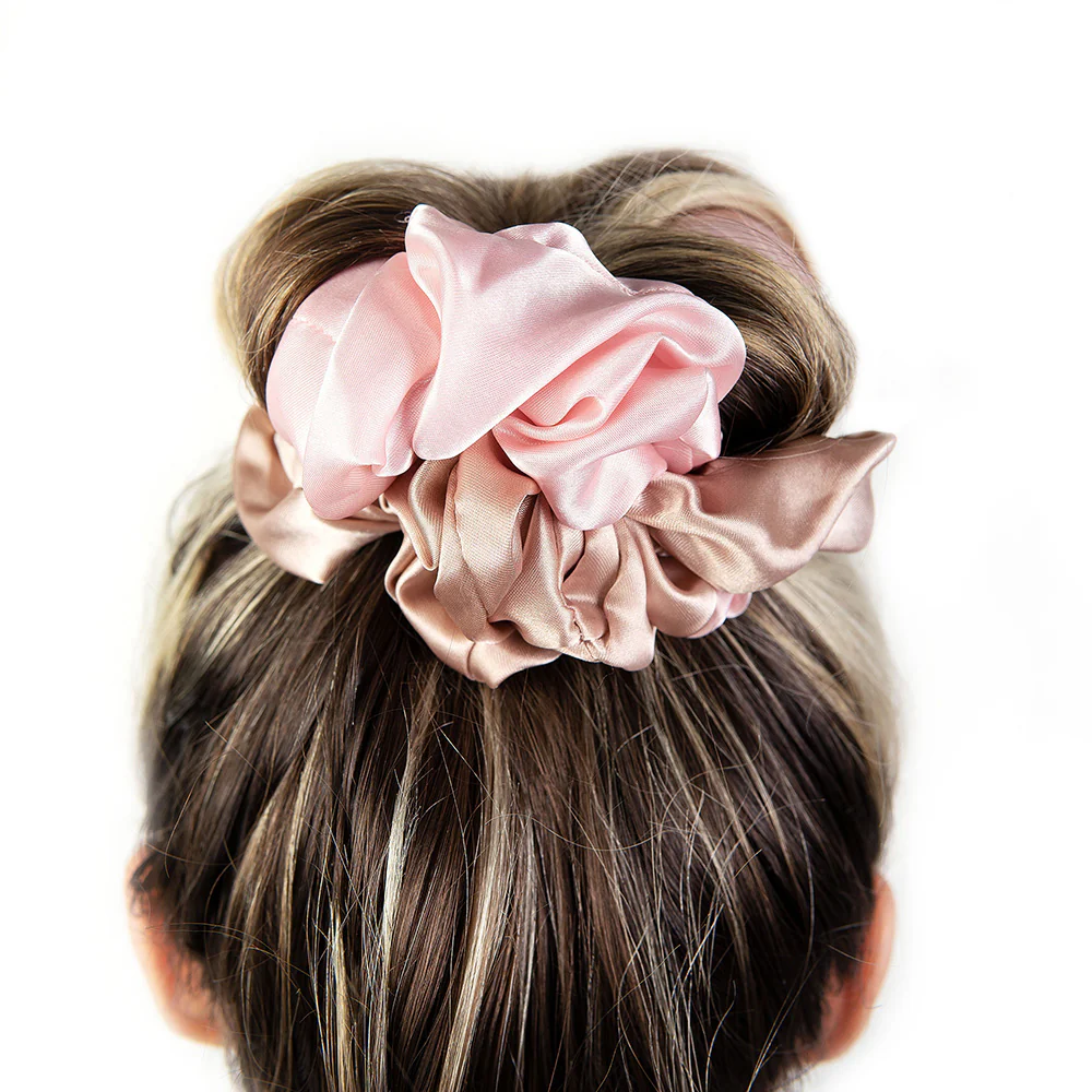Brushworks HD Heatless Curling Scrunchie - Image 10