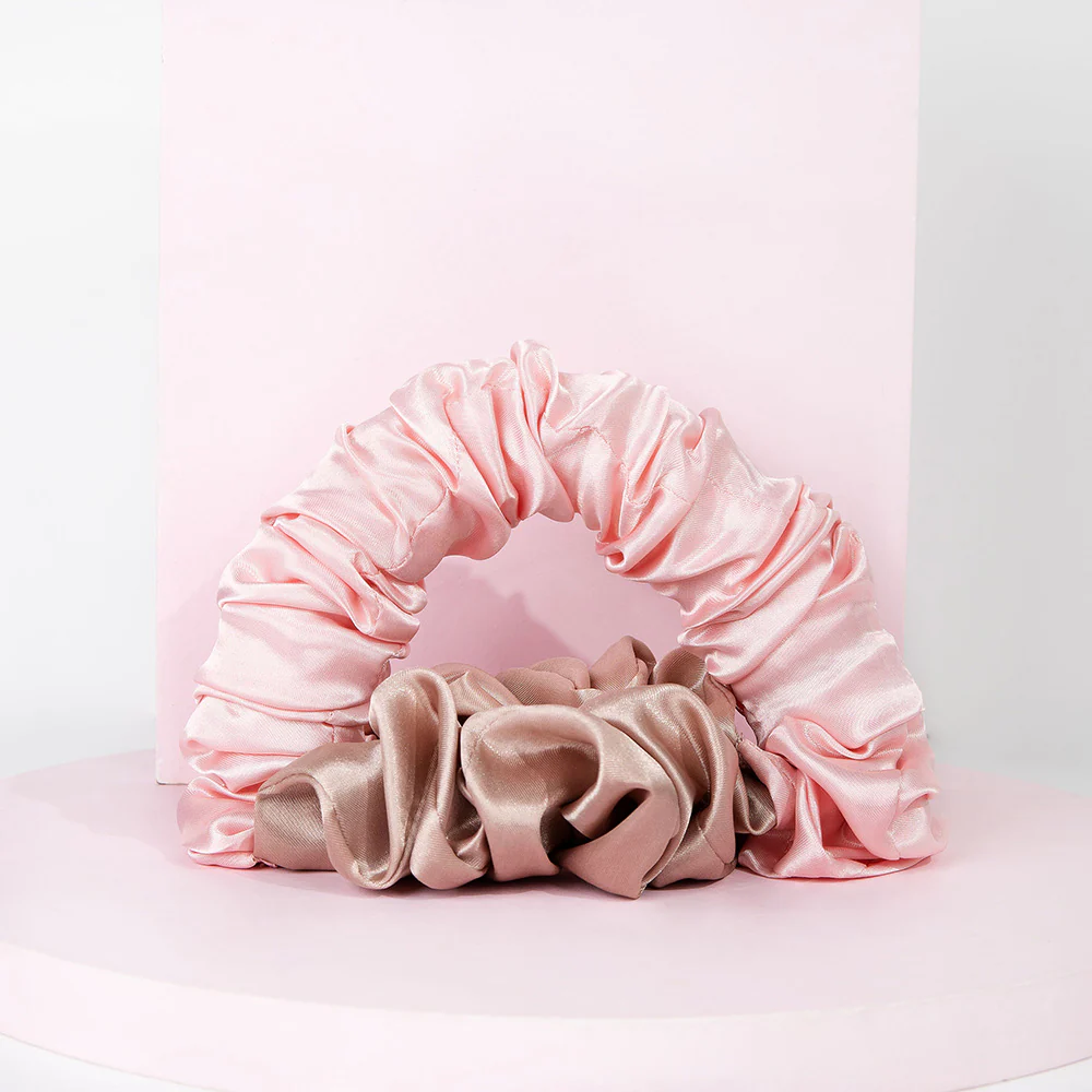 Brushworks HD Heatless Curling Scrunchie - Image 3