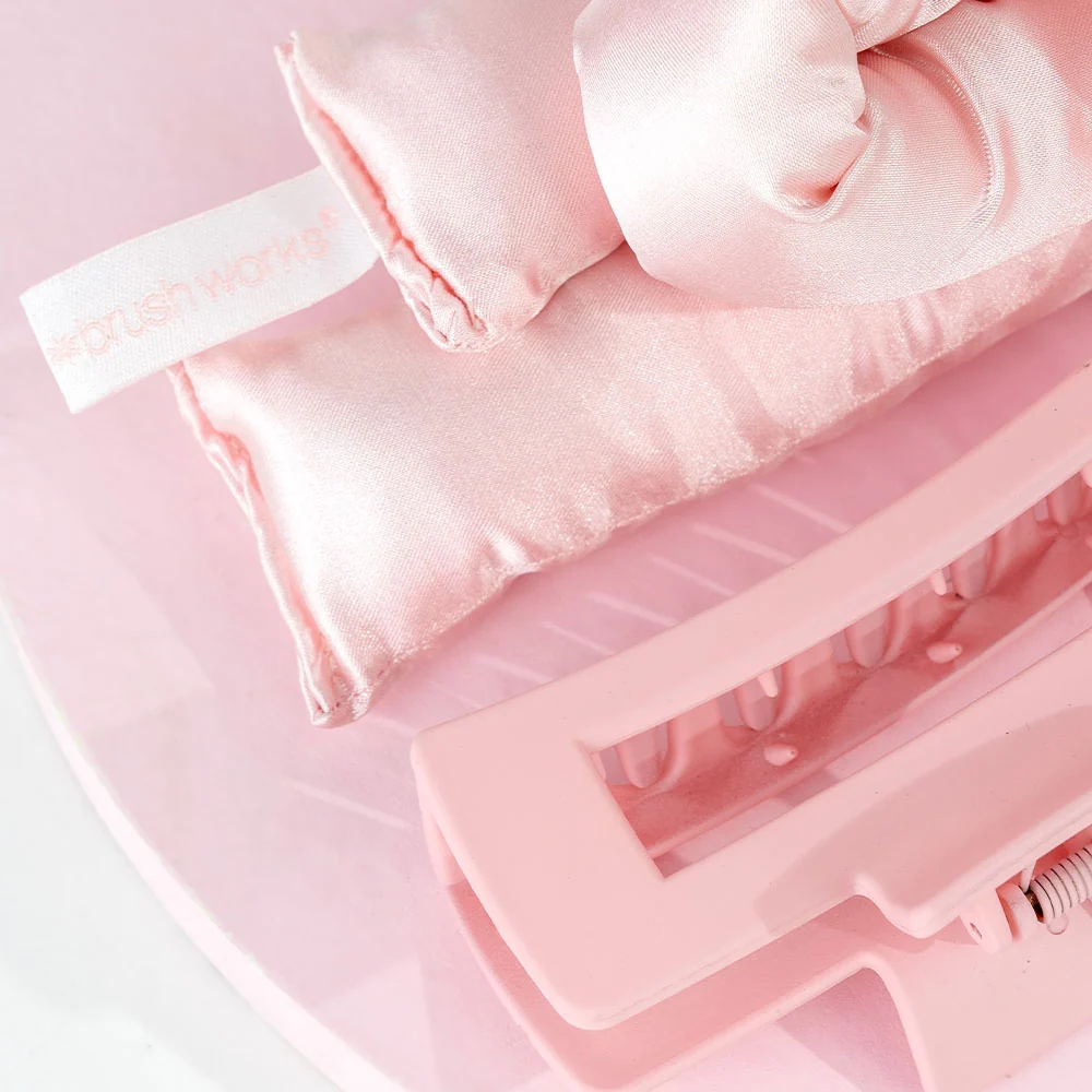Brushworks Heatless Curler - Image 4