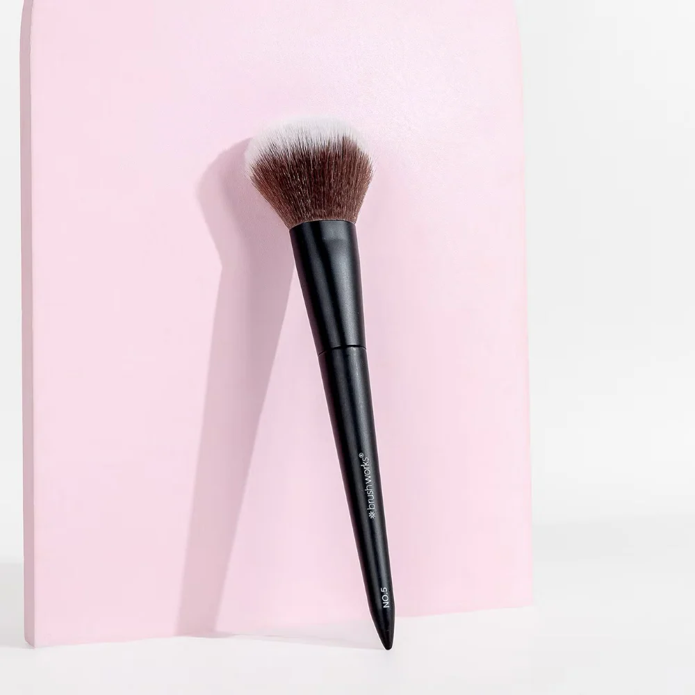Brushworks No. 5 Powder Brush - Image 2