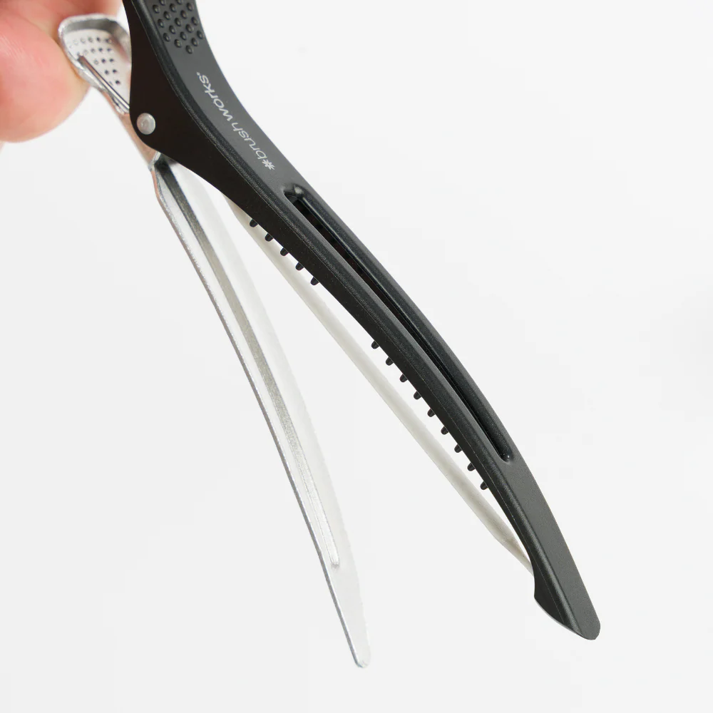 Brushworks No Crease Sectioning Clips Pack of 6 - Image 4