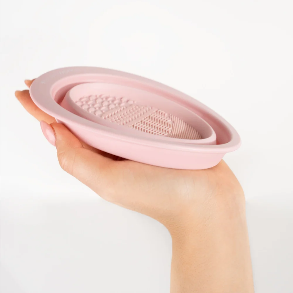 Brushworks Pink Silicone Makeup Brush Cleaning Bowl - Image 5