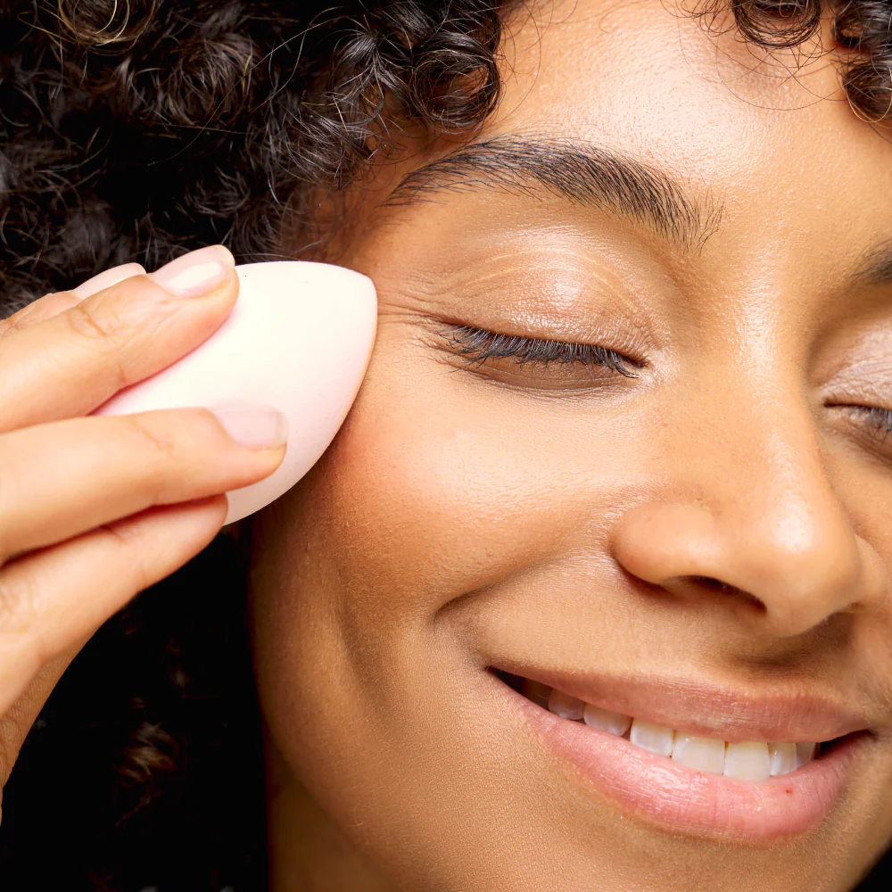 Brushworks Precision Oval Complexion Makeup Sponge - Image 8