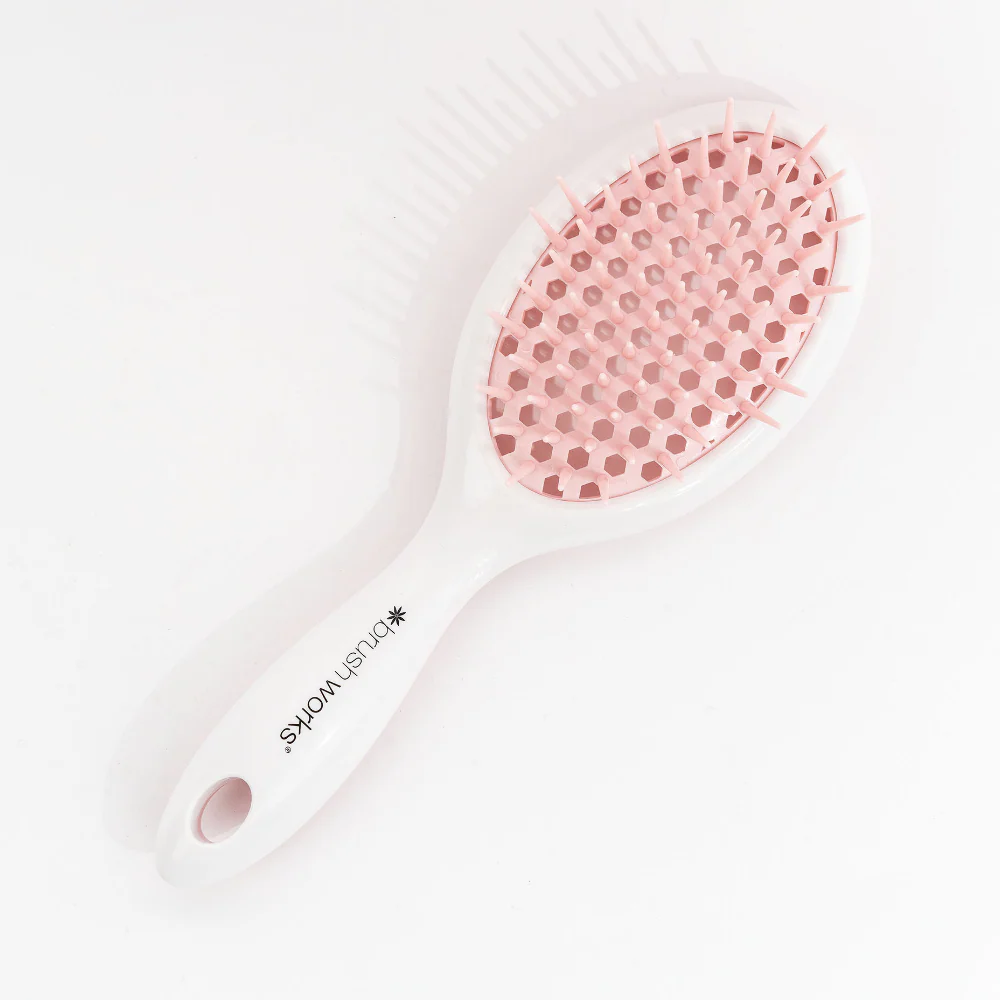 Brushworks Travel Blow Dry Brush - Image 3