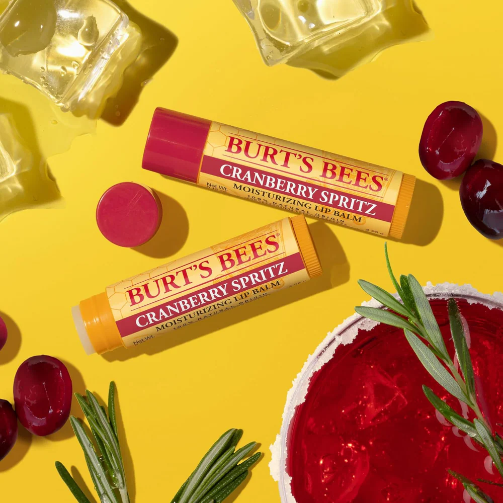 Burt's Bees Lip Balm Cranberry Spritz Tube 4.25g - Image 3