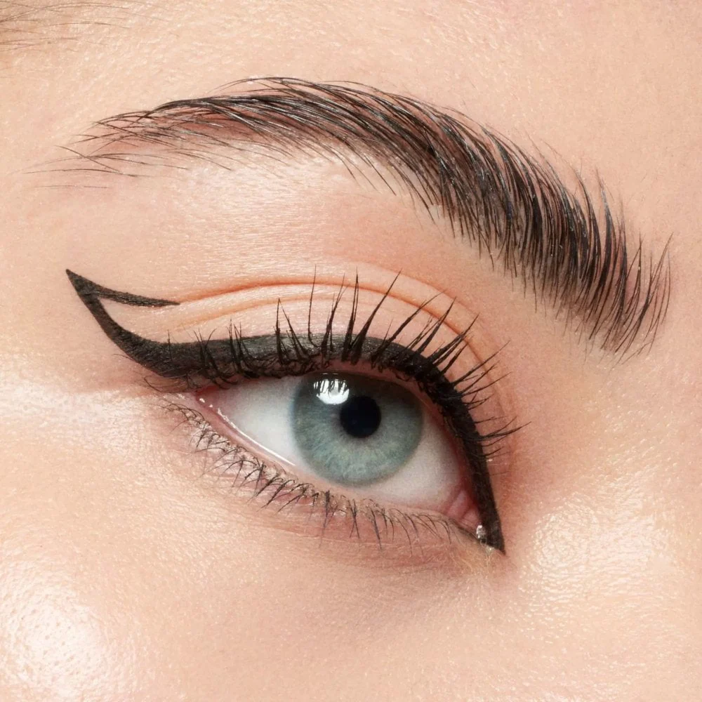 Catrice Cosmetics Calligraph Pro Precise 20H Matte Liner 010 Intense Black - Image 5