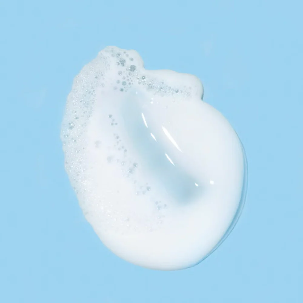 CeraVe Hydrating Cream-To-Foam Cleanser 236ml - Image 2