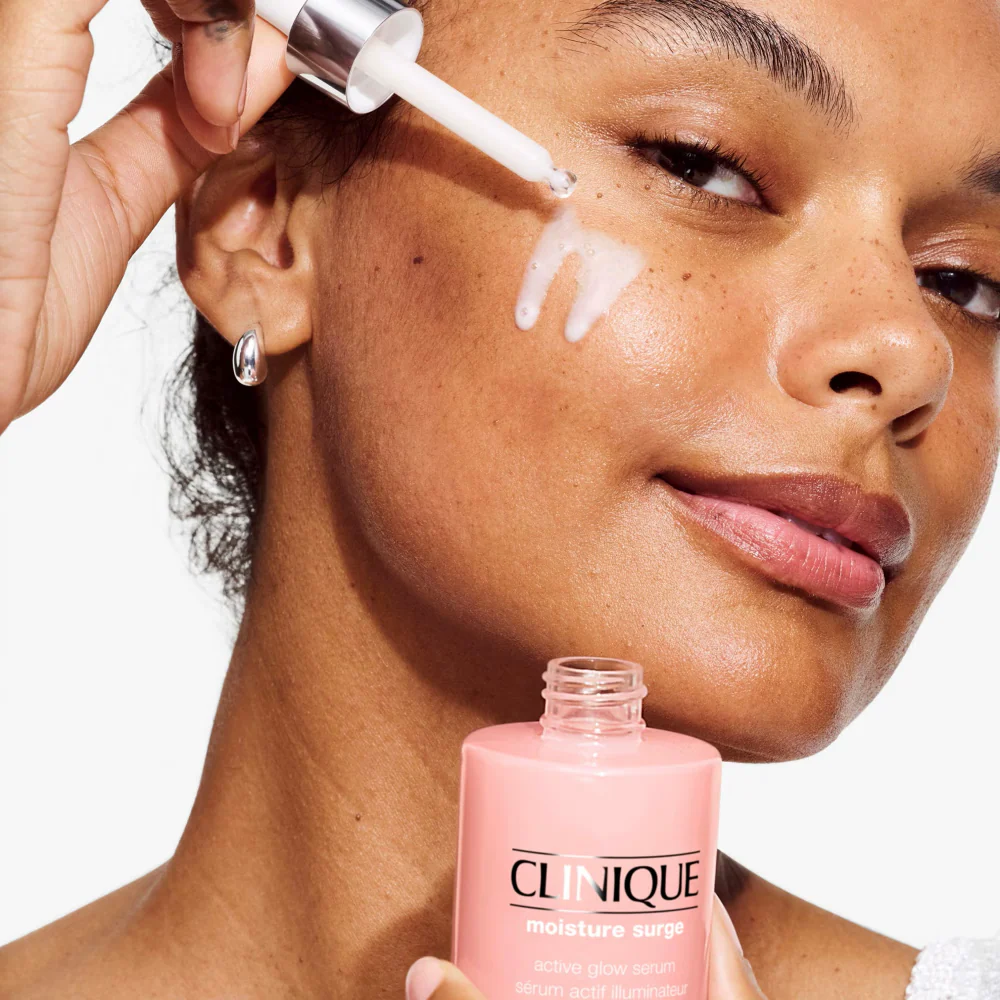 Clinique Moist Surge Active Glow Serum 50ml - Image 7