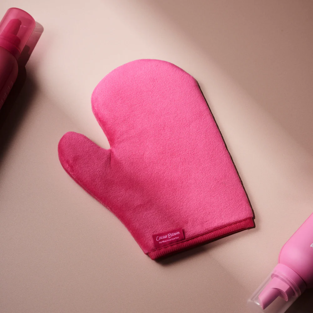 Cocoa Brown Deluxe Velvet Thumb Self-Tanning Mitt - Image 2
