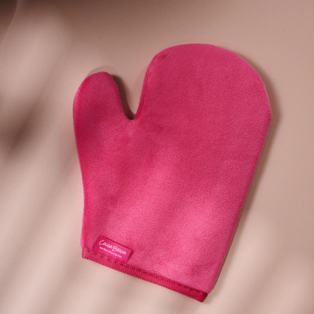 Cocoa Brown Deluxe Velvet Thumb Self-Tanning Mitt - Image 3