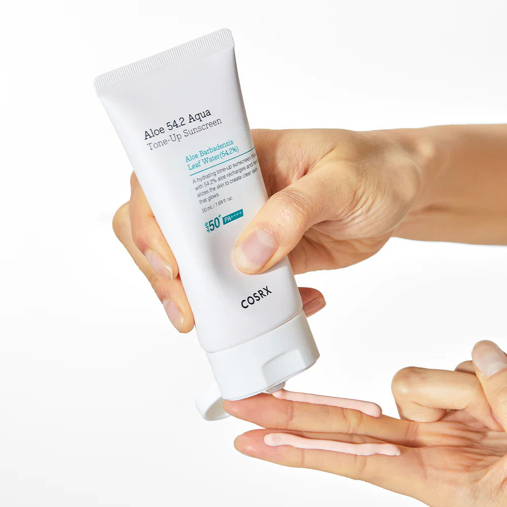 CosRx Aloe 54.2 Aqua Tone-Up Sunscreen PA++++ SPF50+ 50ml - Image 3