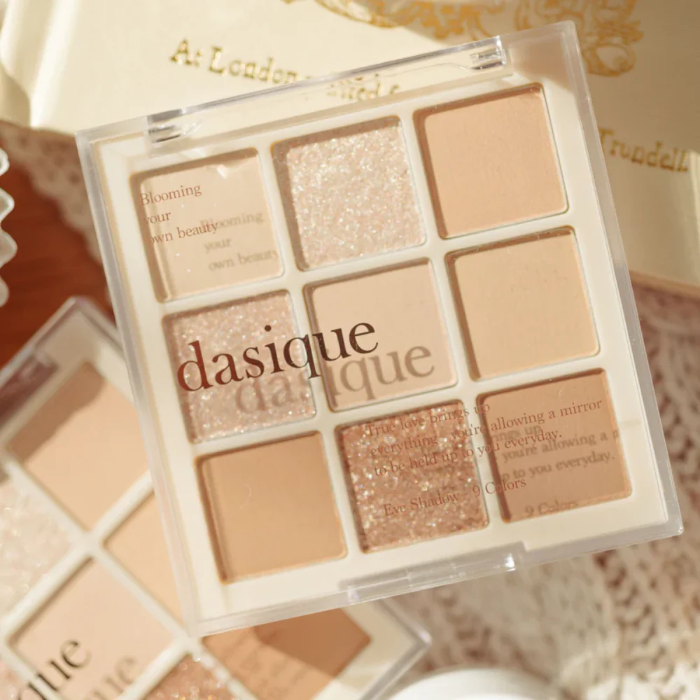 Dasique 9 Colour Eyeshadow Palette #07 Milk Latte - Image 4