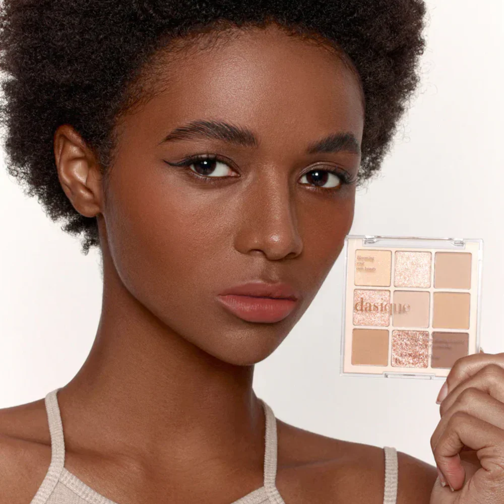 Dasique 9 Colour Eyeshadow Palette #07 Milk Latte - Image 6