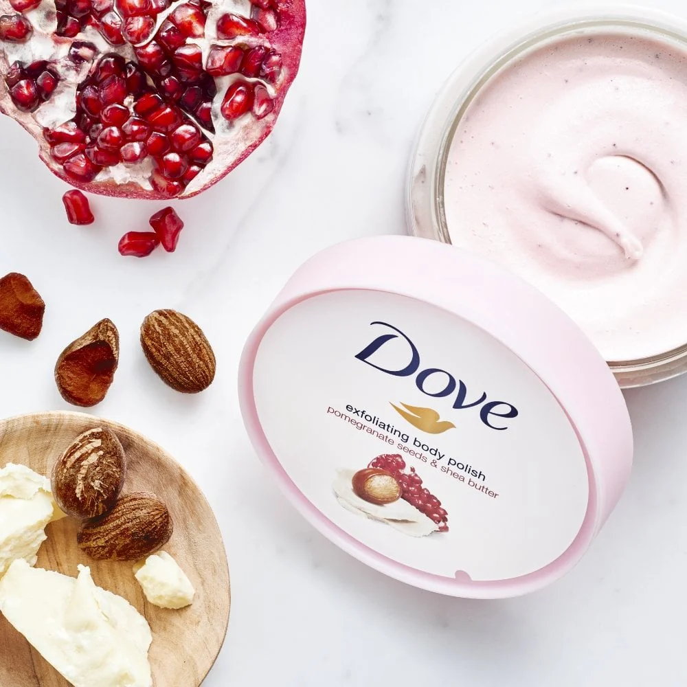 Dove Exfoliating Body Scrub 225ml - Image 3