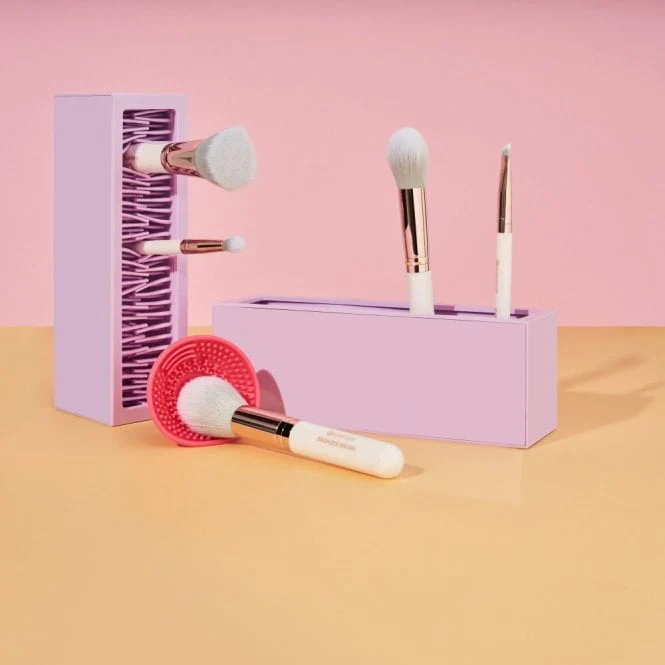 Essence 2 Piece Brush Cleansing Set - Image 3