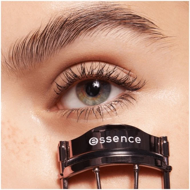 Essence All The Way Up Lash Curler - Image 2