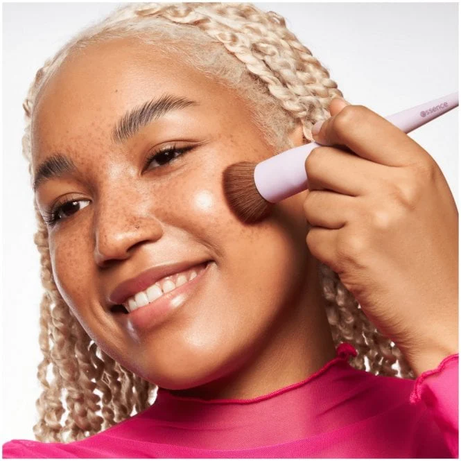 Essence Buff Away Your Problems Makeup Buffer Brush - Image 2