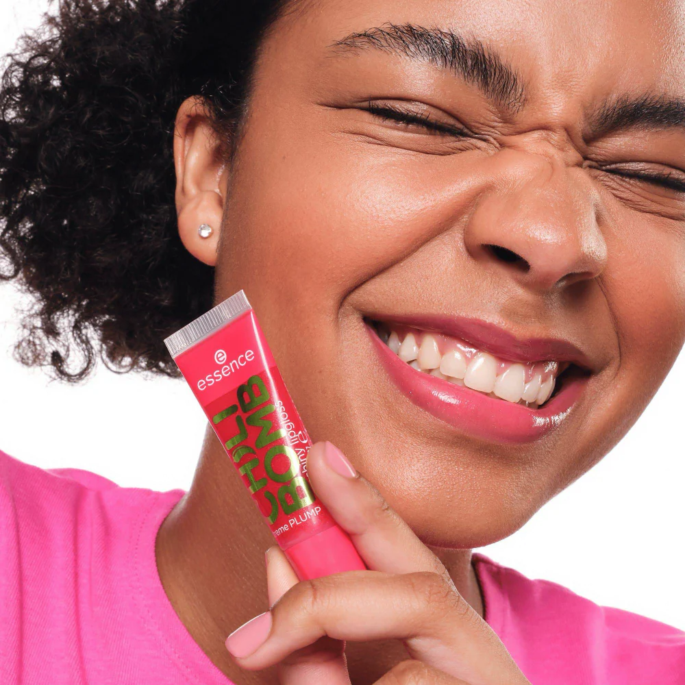 Essence Chili Bomb Shiny Lip Gloss 01 Strawberry Salsa 10ml - Image 4