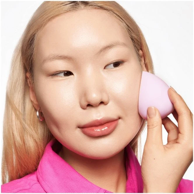 Essence Dab & Blend Makeup & Baking Sponge - Image 2