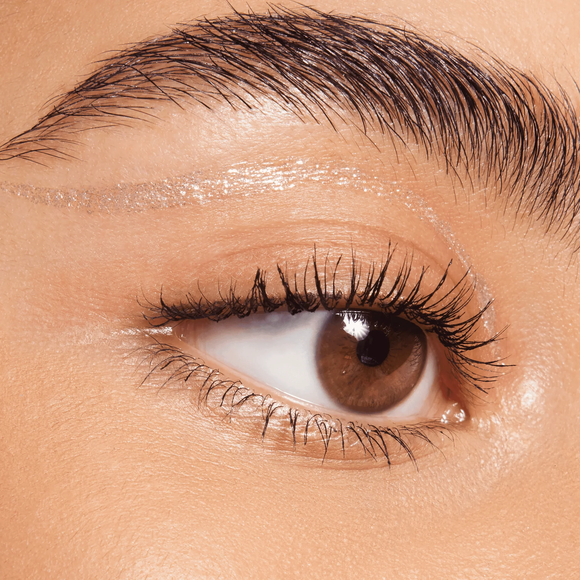Essence Eye Sparkle Liquid Liner 01 Sparkling Lights 4ml - Image 8