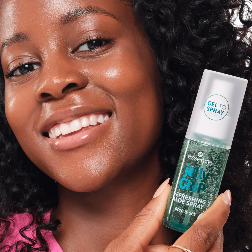 Essence Jelly Grip Refreshing Aloe Spray 50ml - Image 3