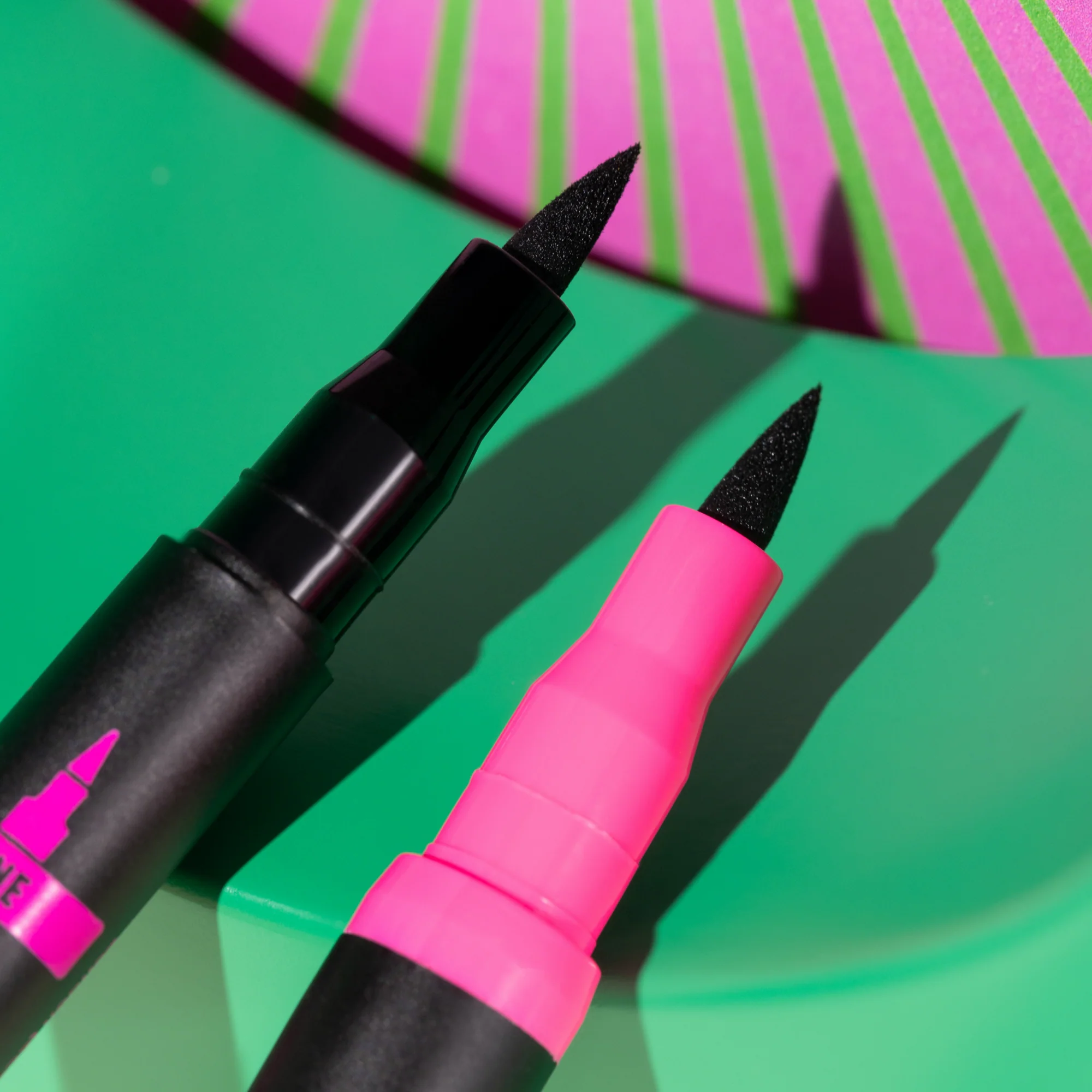 Essence Line It Like A Pro! Liner 01 Black 1.2ml - Image 4