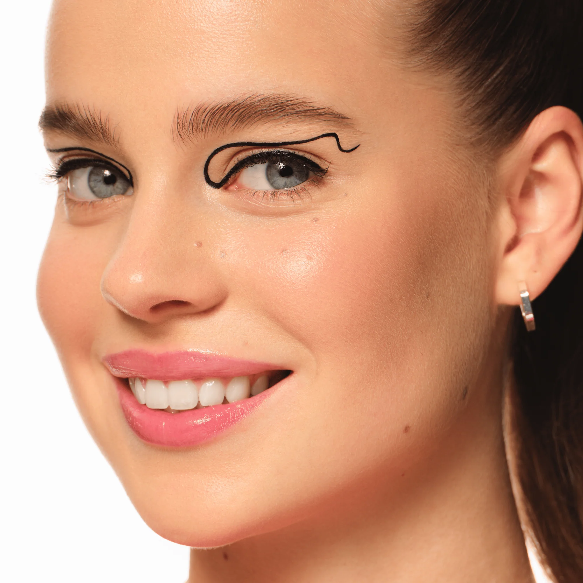 Essence Line It Like A Pro! Liner 01 Black 1.2ml - Image 9
