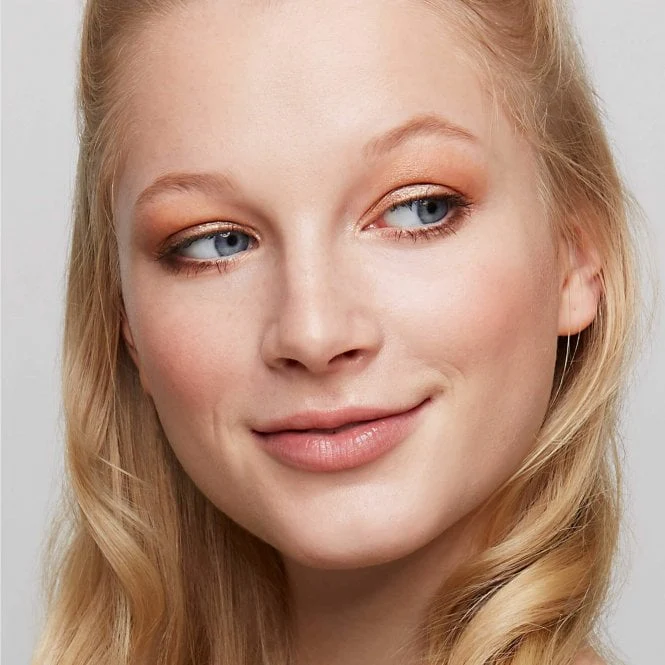 Essence The Nude Edition 9 Colour Eyeshadow Palette - Image 3