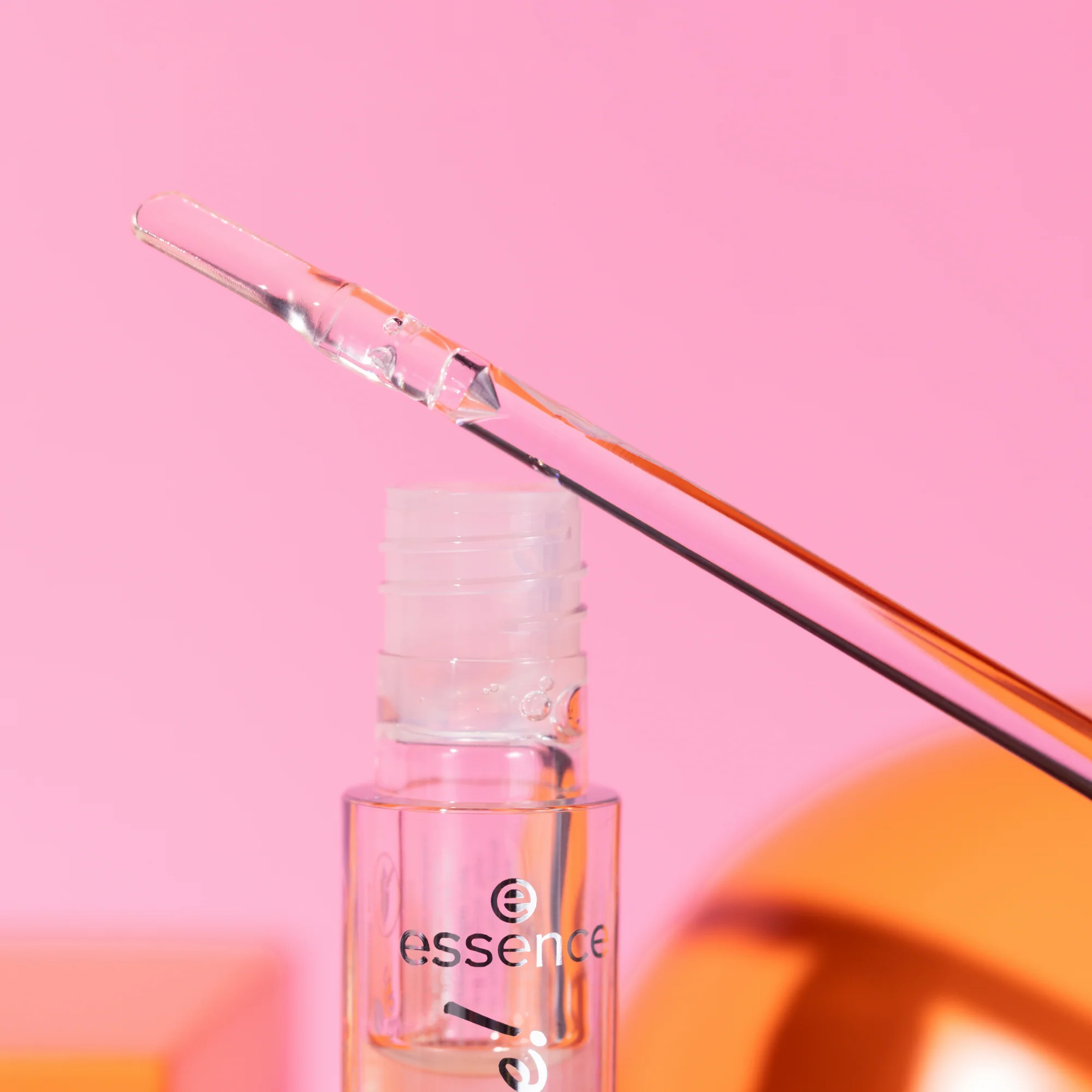 Essence What The Fake Glass Shine Lip Filler 01 Oh So Glassy 4.2ml - Image 6