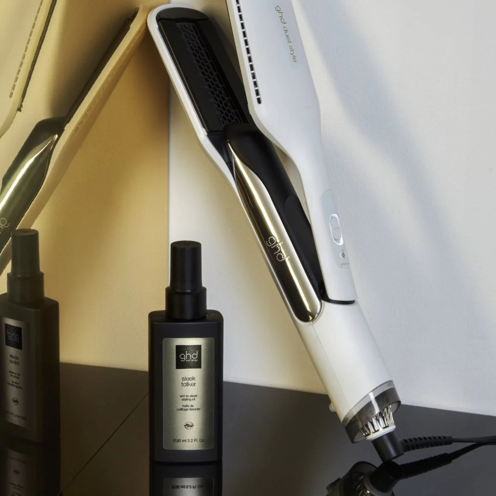 ghd Sleek Talker Styling Oil 95ml - Image 4