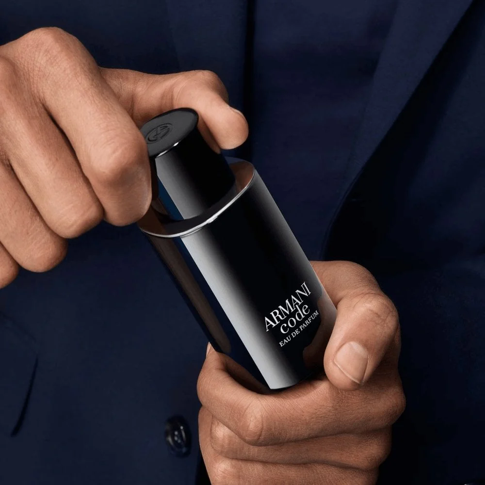 Giorgio Armani Armani Code Eau De Parfum 50ml - Image 3