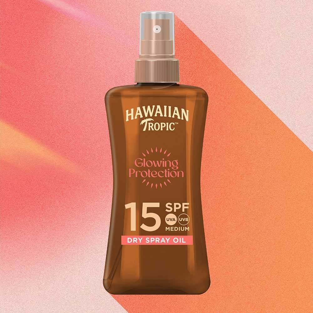 Hawaiian Tropic Glowing Protection Dry Oil Spray SPF15 200ml - Image 2