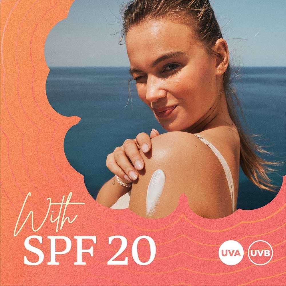 Hawaiian Tropic Glowing Protection Dry Oil Spray SPF20 200ml - Image 4