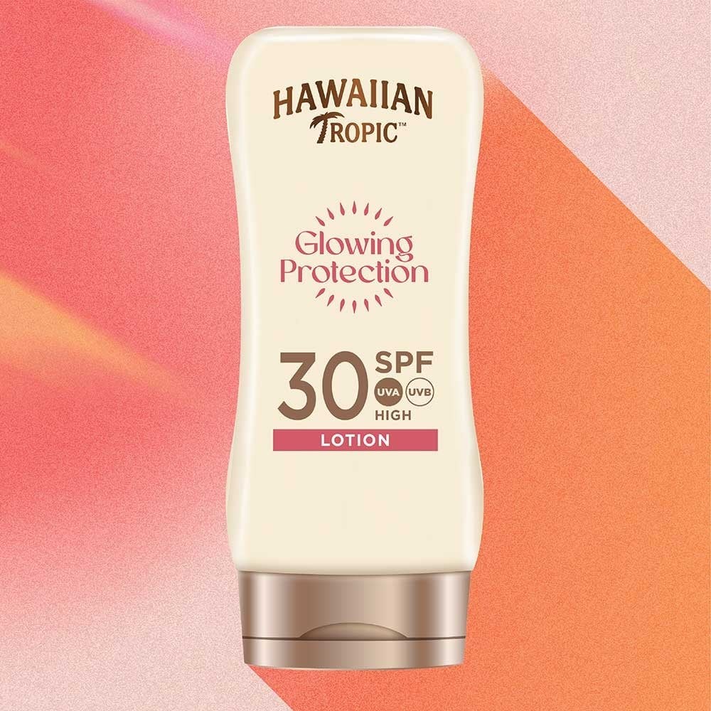 Hawaiian Tropic Glowing Protection Sun Lotion SPF30 180ml - Image 2