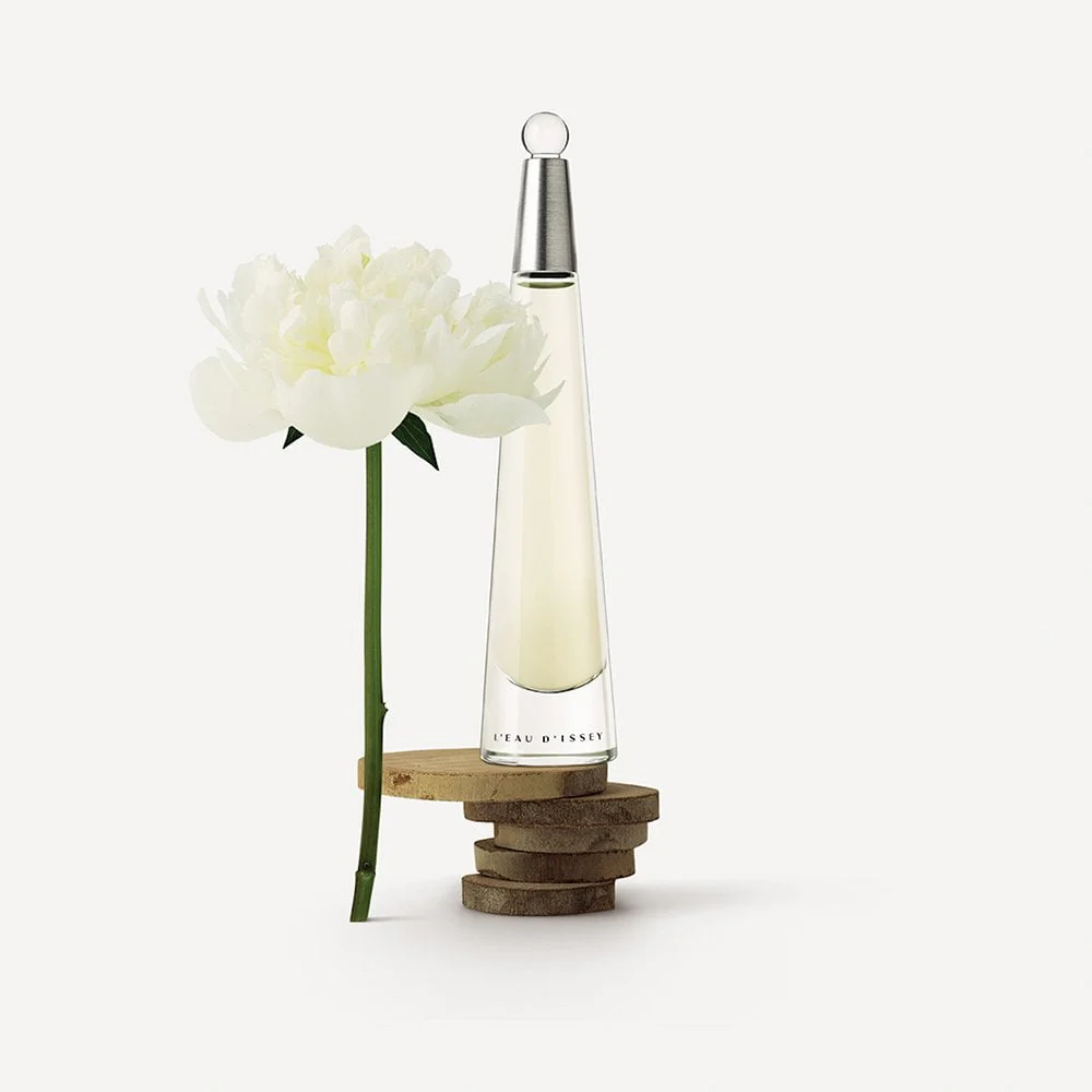 Issey Miyake L'Eau D'Issey Pour Femme Eau De Parfum 50ml - Image 3