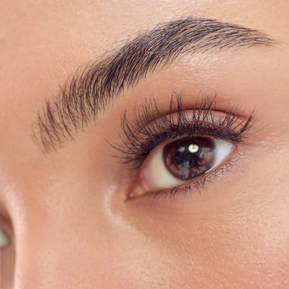 Kiss The New Natural 01 White Shirt False Strip Lashes Black - Image 3