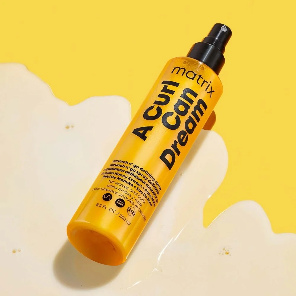 Matrix A Curl Can Dream Scrunch 'N' Go Defining Spray 250ml - Image 3
