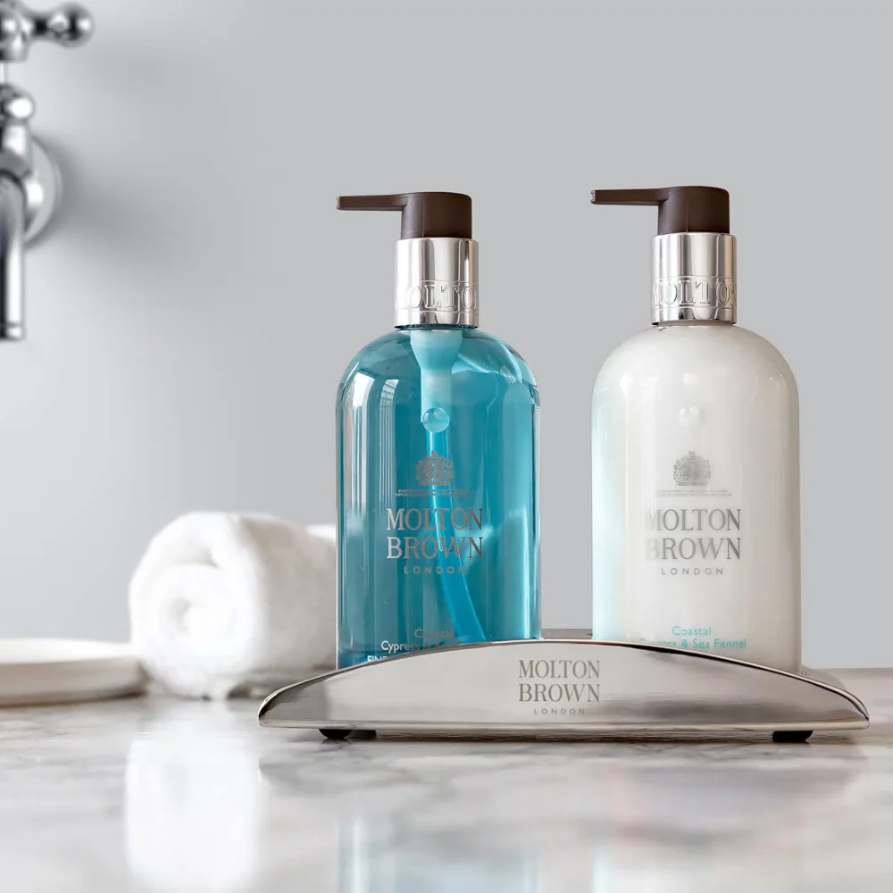 Molton Brown Coastal Cypress & Sea Fennel Fine Liquid Hand Wash 300ml - Image 4