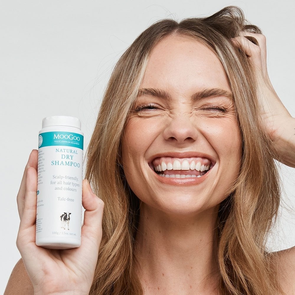 MooGoo Natural Scalp-Friendly Dry Shampoo Powder 100g - Image 2