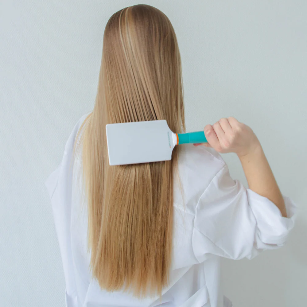 Moroccanoil Ionic Paddle Hair Brush - Image 4