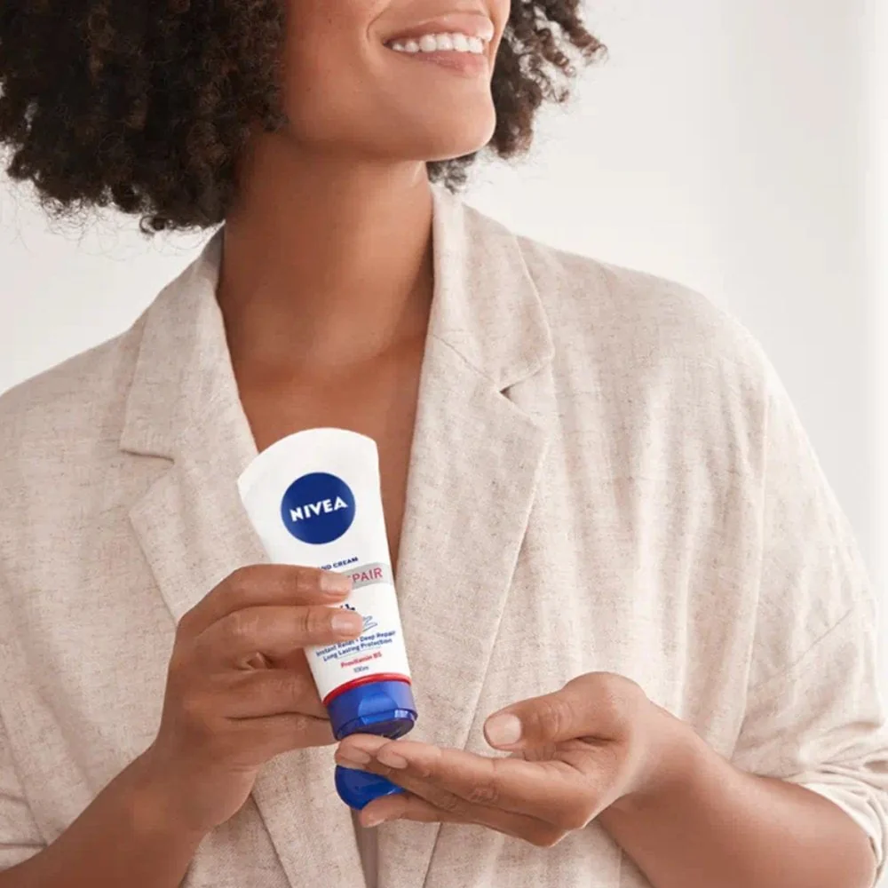 Nivea 3 In 1 Instant Relief & Deep Repair Hand Cream 100ml - Image 3