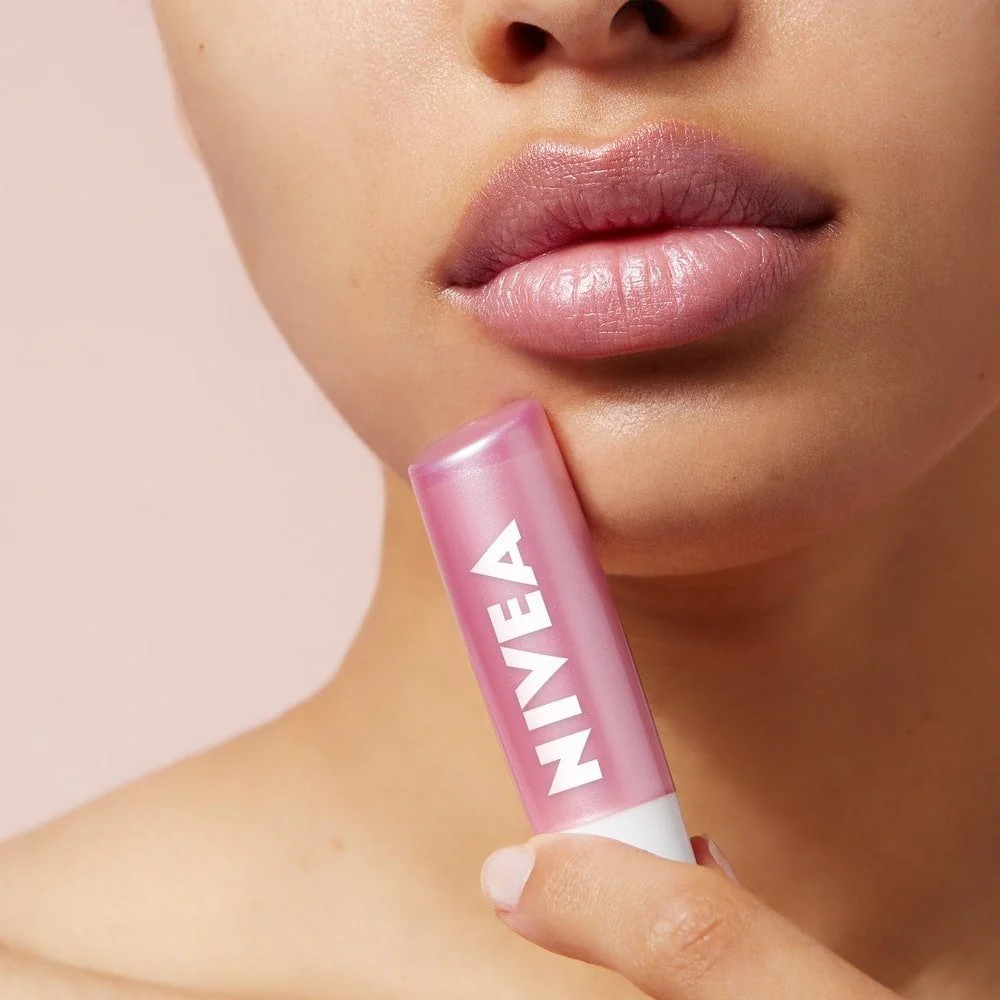Nivea Pearly Shine Caring Lip Balm 4.8g - Image 3